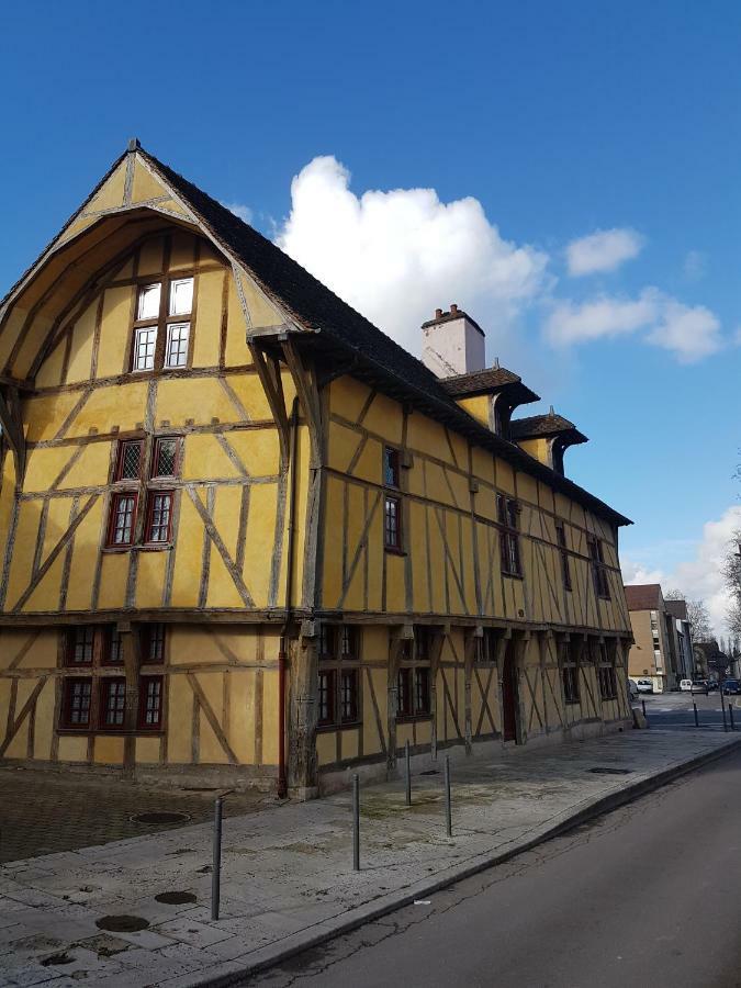 Appartement Du Vieux Troyes Esterno foto