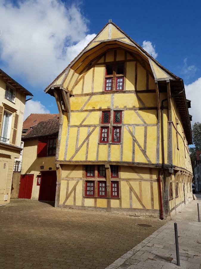 Appartement Du Vieux Troyes Esterno foto