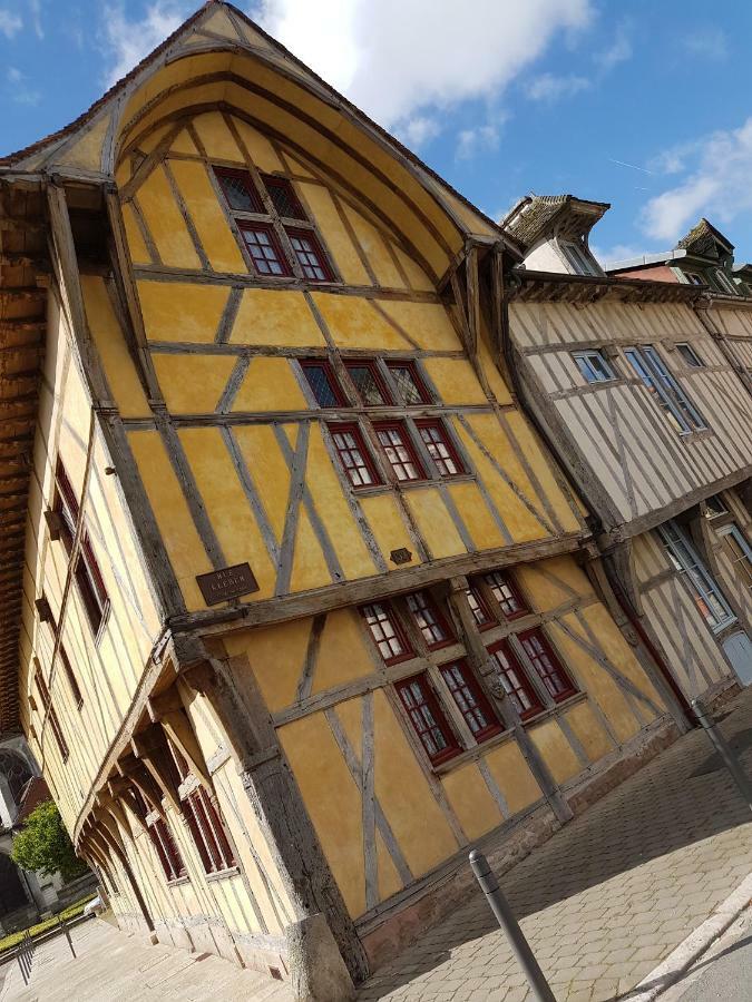 Appartement Du Vieux Troyes Esterno foto